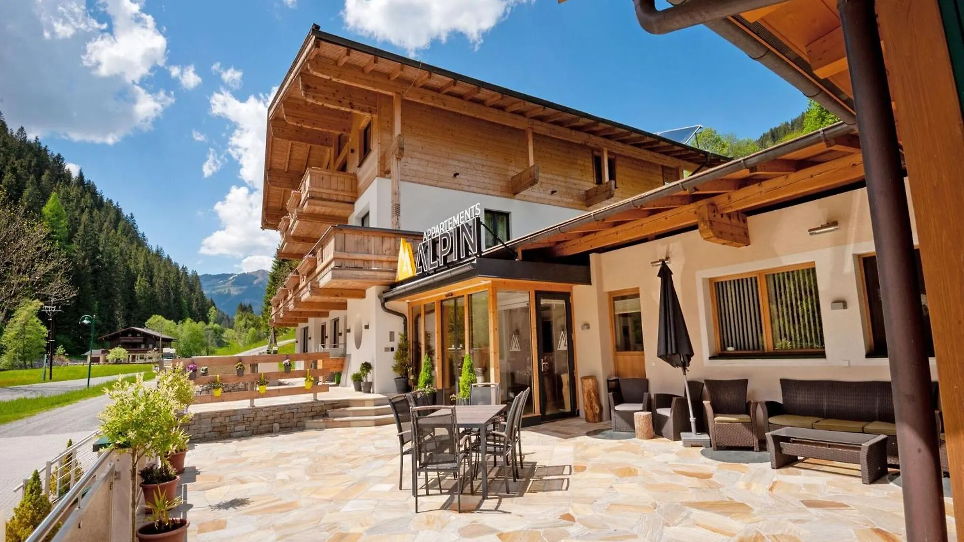Ravishing Apartment In Saalbach With Sauna Near Ski Slopes