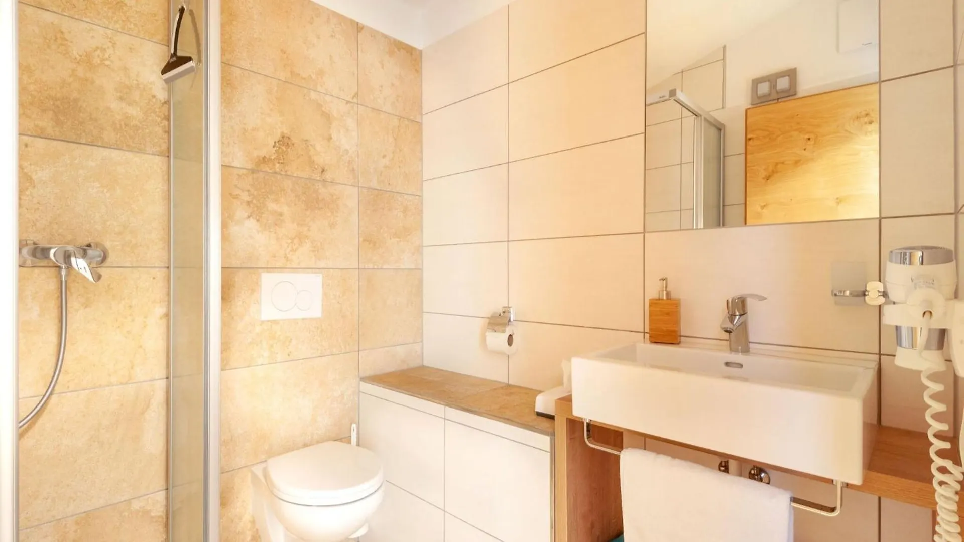 Ravishing Apartment In Saalbach With Sauna Near Ski Slopes