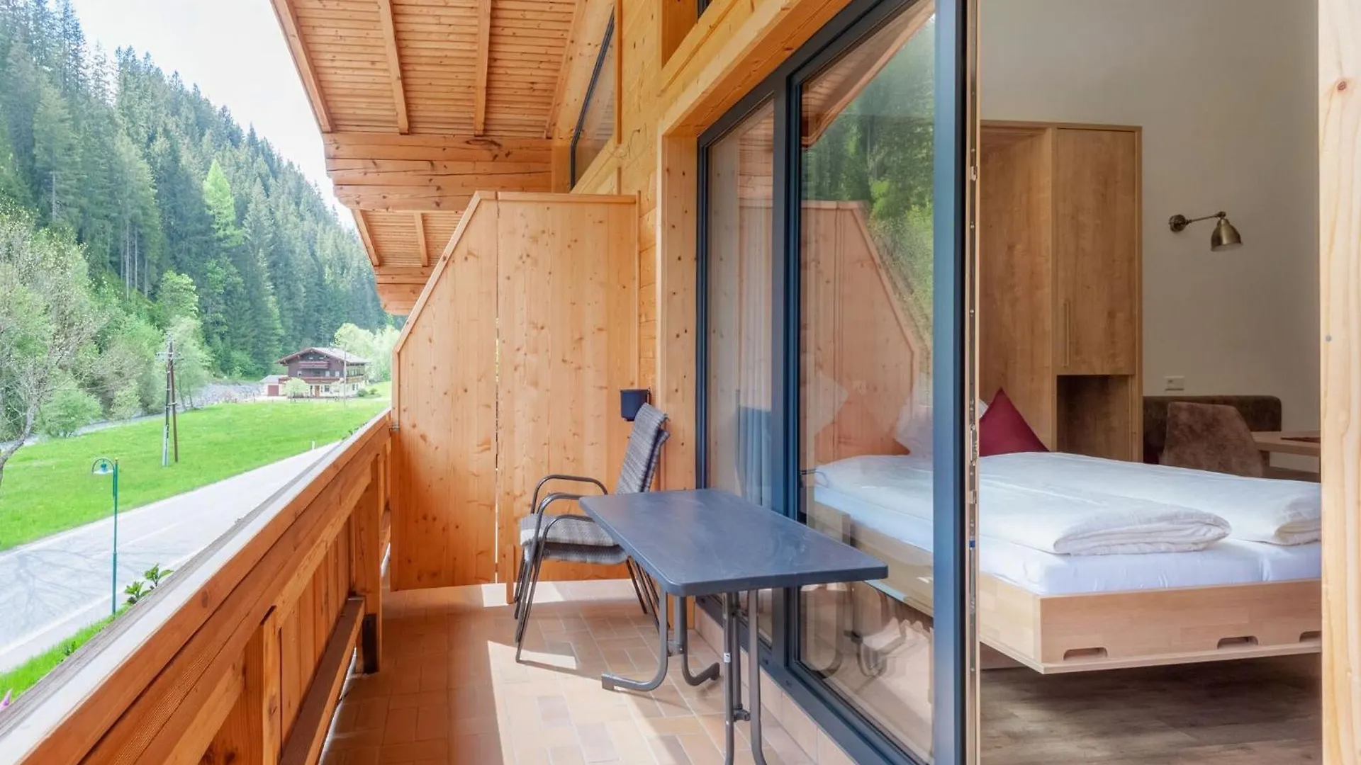 Ravishing Apartment In Saalbach With Sauna Near Ski Slopes