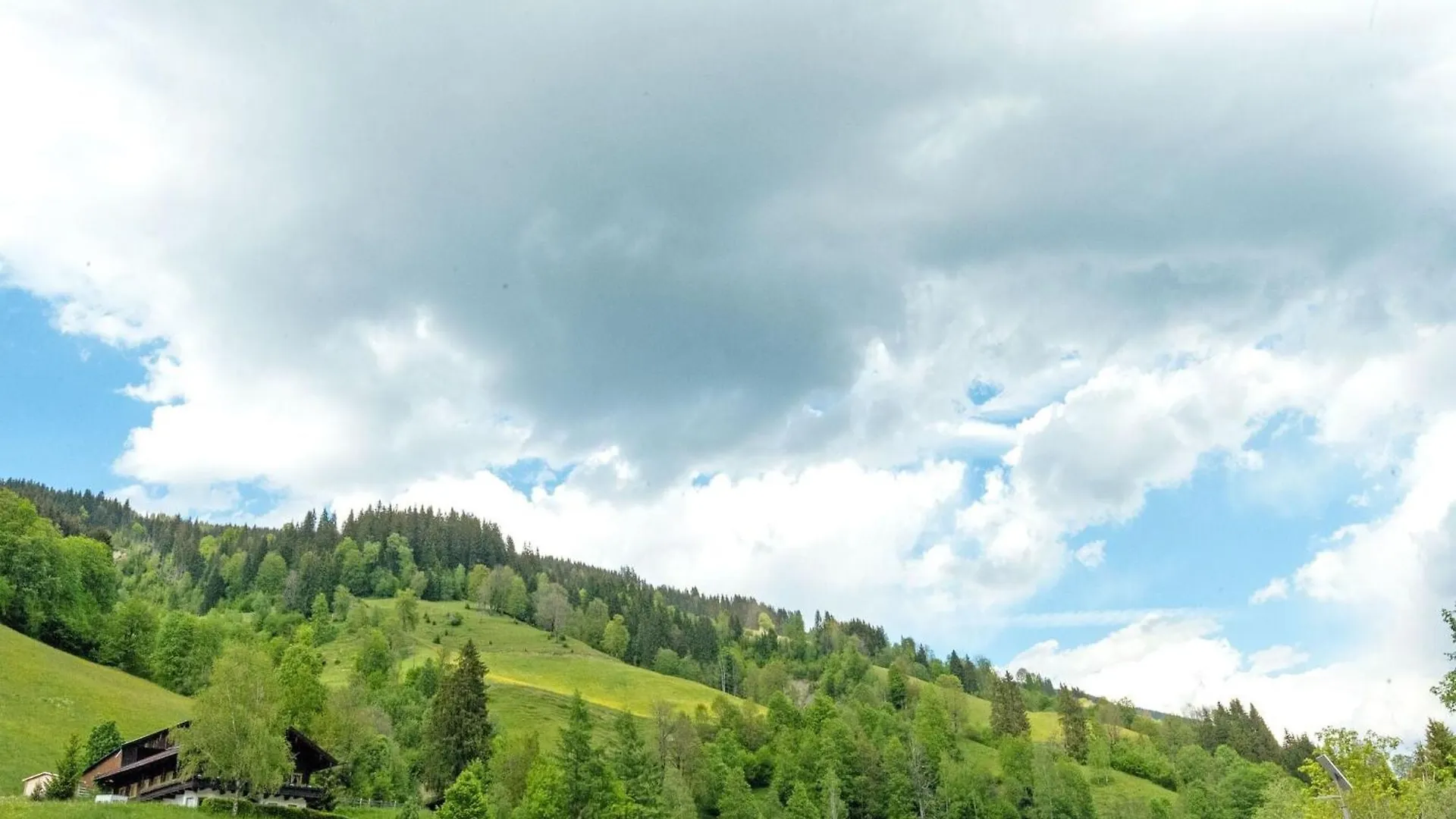 Ravishing Apartment In Saalbach With Sauna Near Ski Slopes
