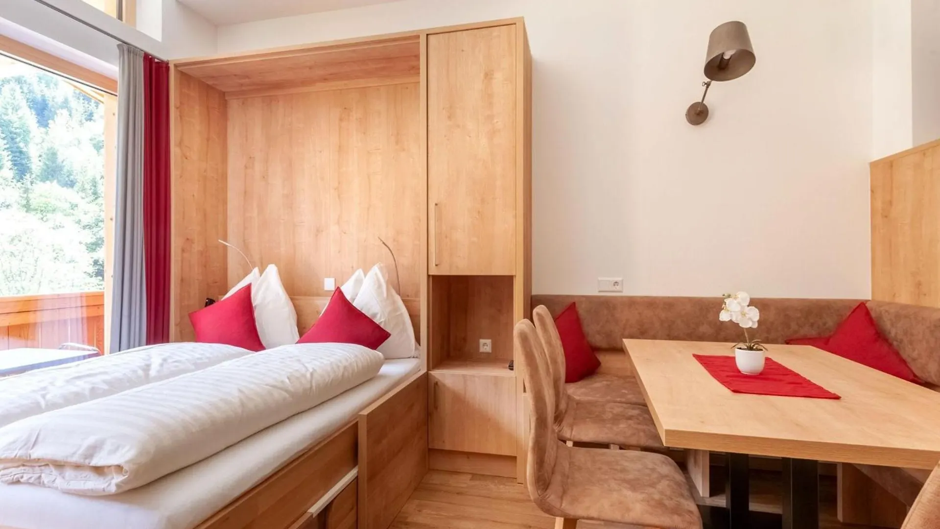 Ravishing Apartment In Saalbach With Sauna Near Ski Slopes 오스트리아